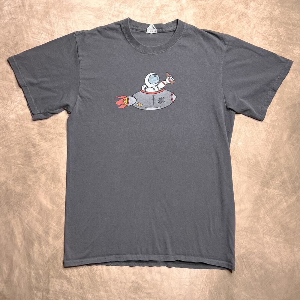 Vintage Y2K Wormholer Astronaut Space Ship Graphic T-Shirt Cosmic Indie Skater
